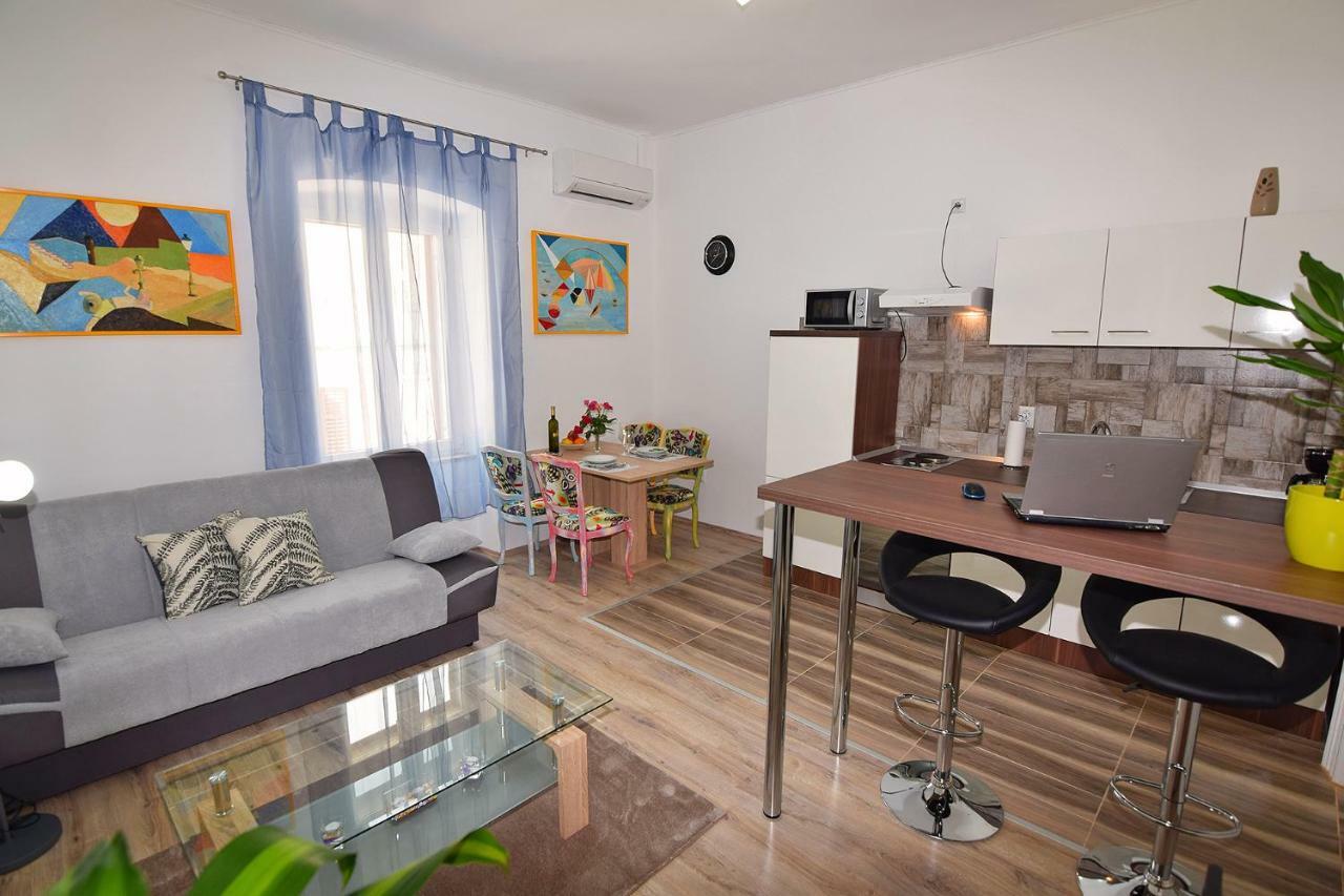 Apartment Nerea Pula Eksteriør billede