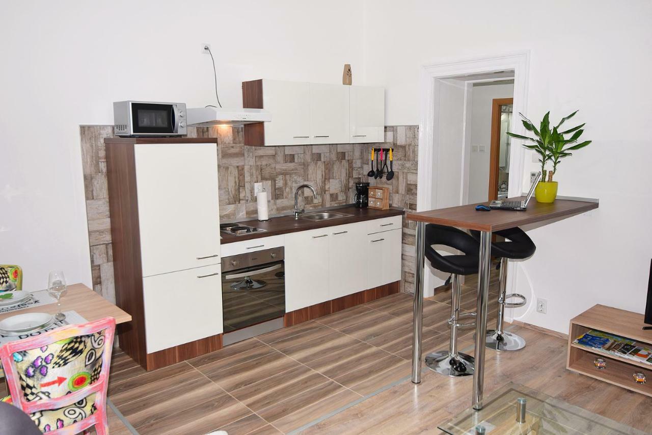 Apartment Nerea Pula Eksteriør billede