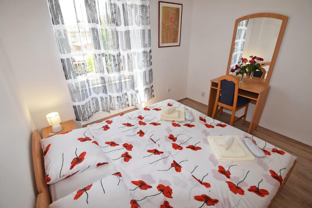 Apartment Nerea Pula Eksteriør billede